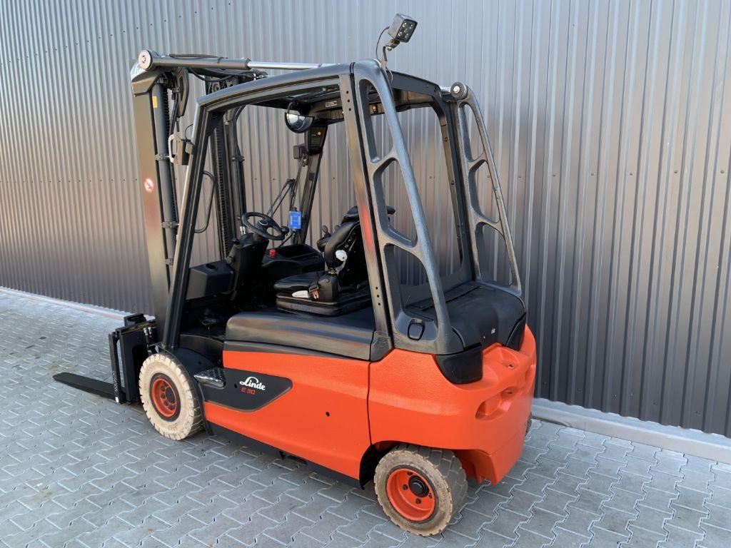 Electric forklift Linde E30L-01 Linde E30L-01- Photo 3