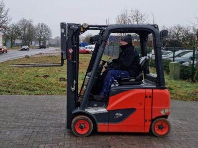 Electric forklift E16PH E16PH- Photo 2