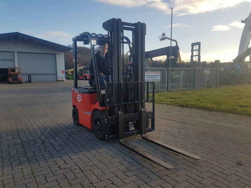 Electric forklift EFL181 EFL181- Photo 4