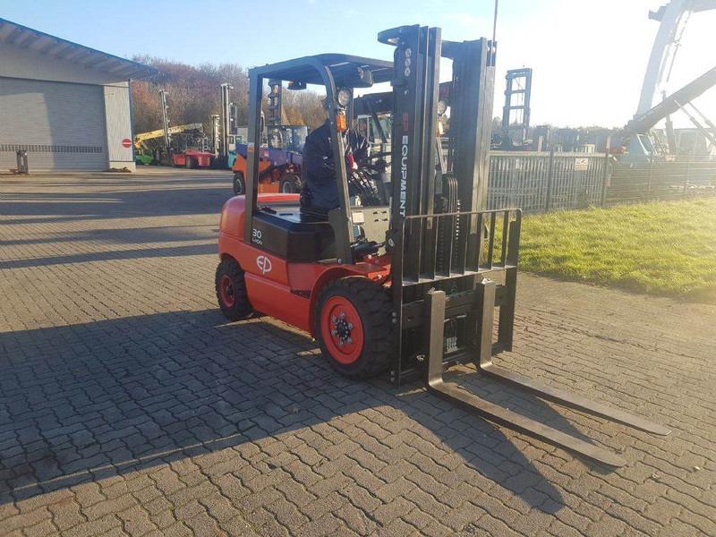 Electric forklift EFL302 EFL302- Photo 4