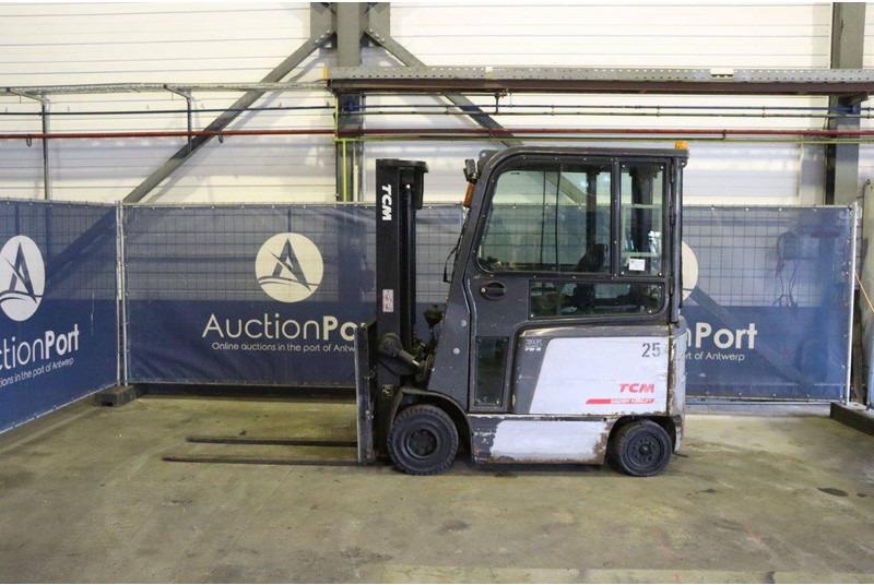 Electric forklift FB25-7LB FB25-7LB- Photo 2