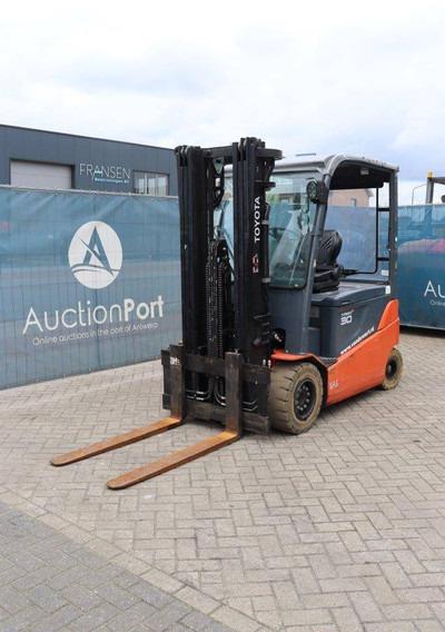 Electric forklift 8FBMT30 8FBMT30- Photo 9