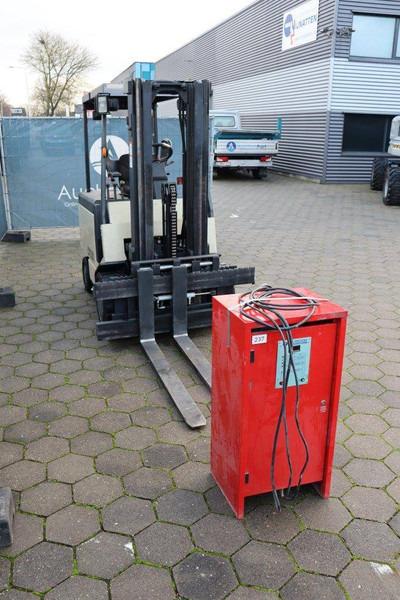 Electric forklift- Photo 6