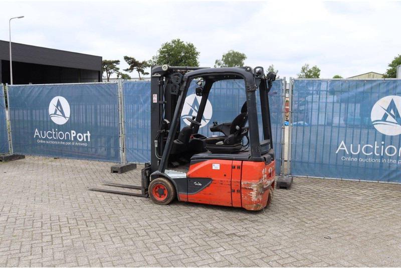 Electric forklift E16-02 E16-02- Photo 3