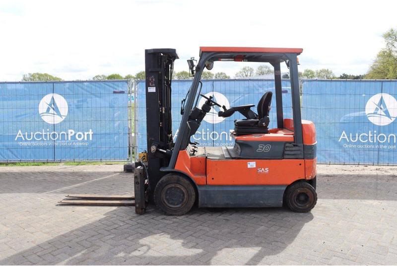 Electric forklift 7FBMF30 7FBMF30- Photo 2