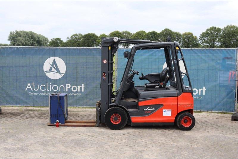 Electric forklift E25-01 E25-01- Photo 2