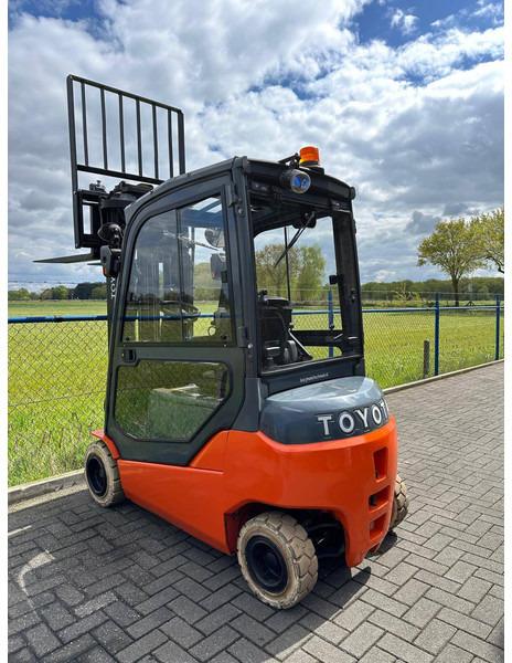 Electric forklift 8FBMT20 8FBMT20- Photo 3