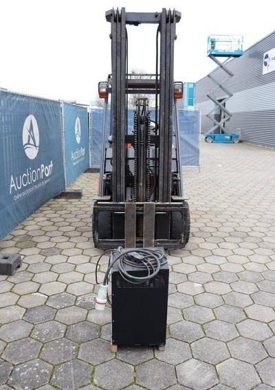 Electric forklift 7FBMF30 7FBMF30- Photo 8