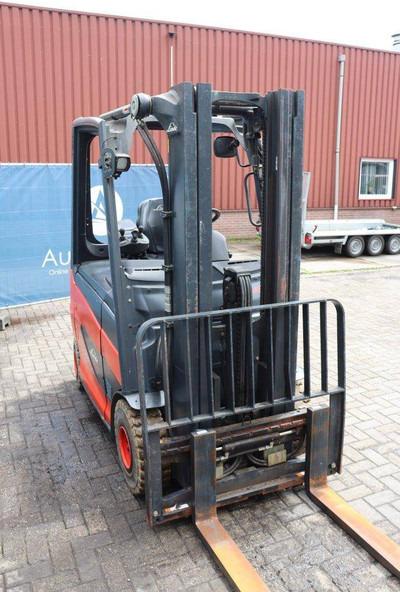 Electric forklift E25 E25- Photo 6