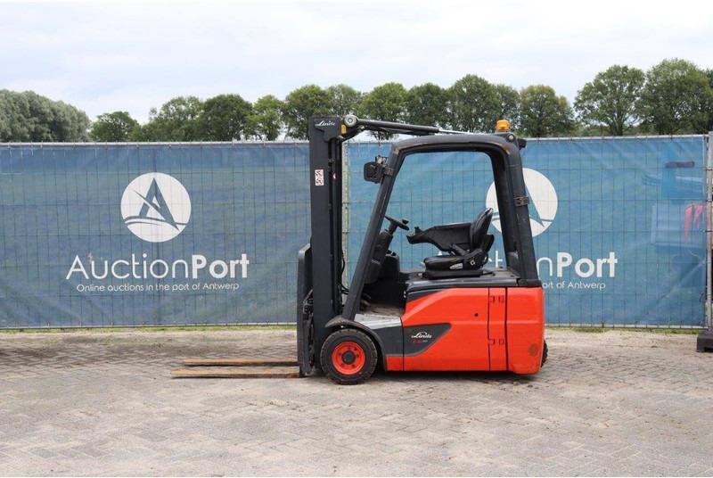 Electric forklift E16-02 E16-02- Photo 2