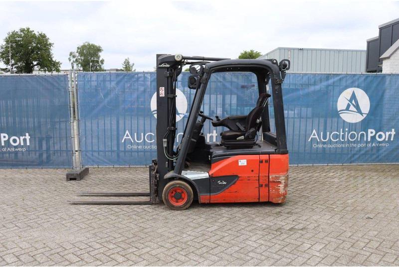 Electric forklift E16-02 E16-02- Photo 2