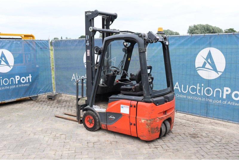 Electric forklift E14-02 E14-02- Photo 3