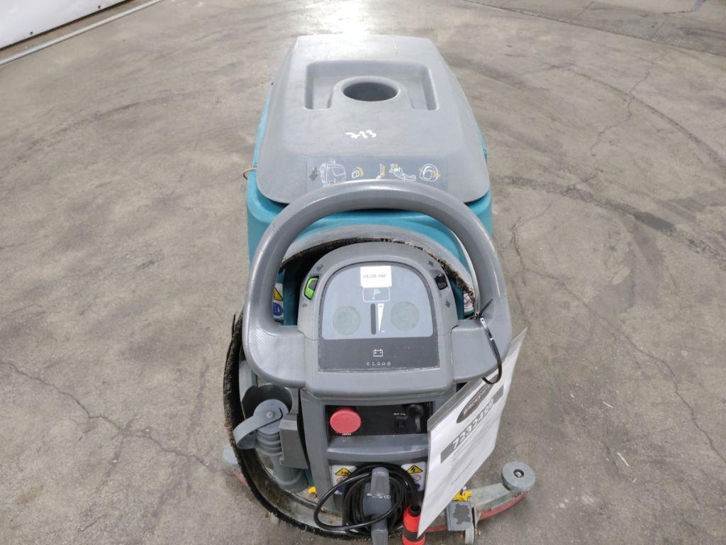 Scrubber dryer Tennant T300-U26292 Tennant T300-U26292- Photo 3