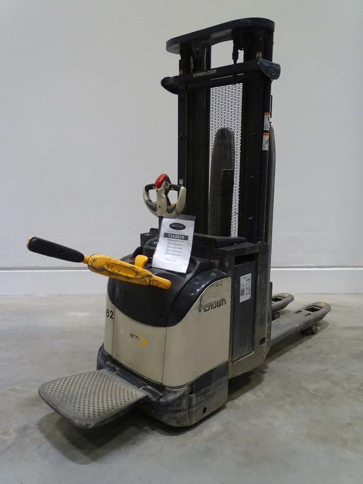 Stacker Crown ETI40001.6TT Crown ETI40001.6TT- Photo 2