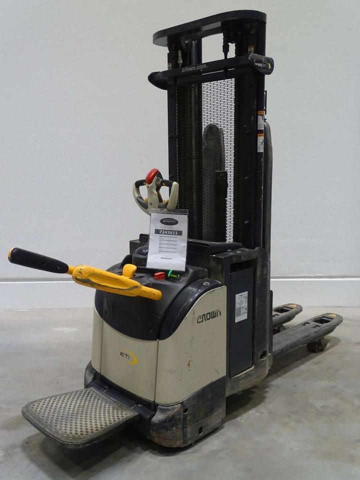 Stacker Crown ETI40001.6TT Crown ETI40001.6TT- Photo 2