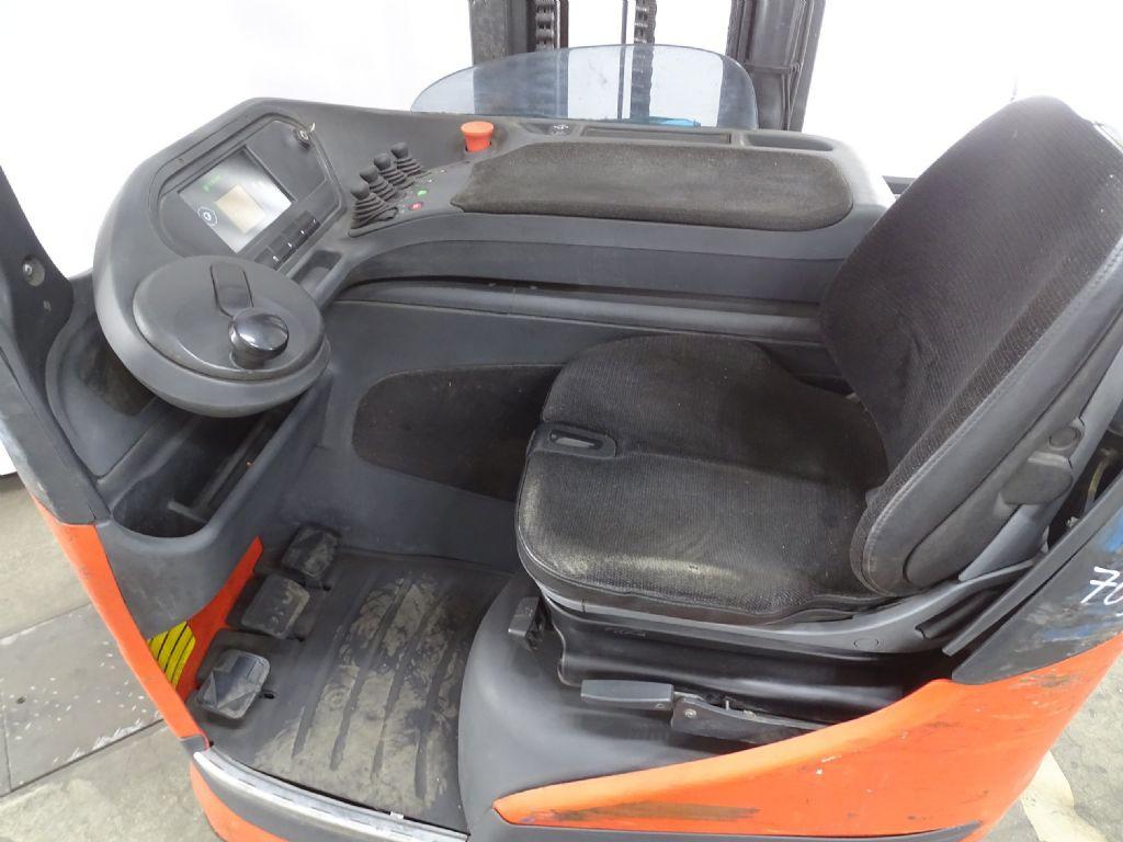 Electric forklift Linde R16HD-01 Linde R16HD-01- Photo 3